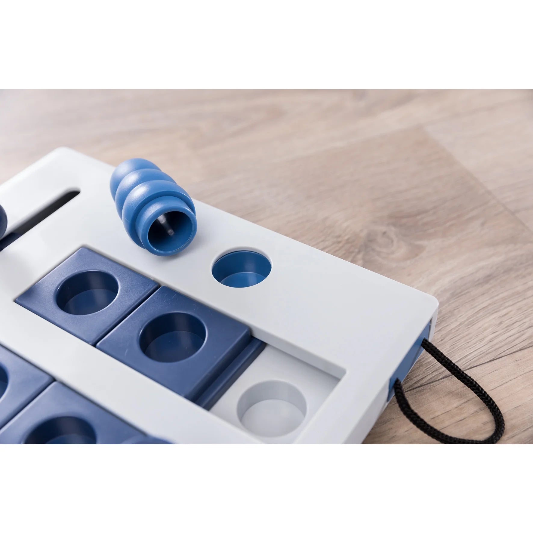 Interactive Dog Activity Puzzle Game - Level 2 Treat Dispenser for Fun & Engagement
